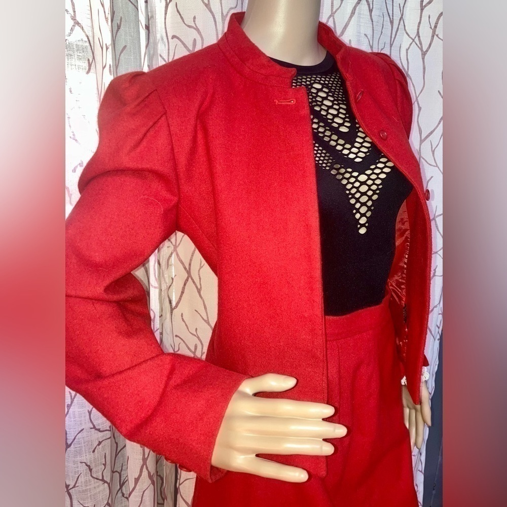 VINTAGE 1970’s Red Wool Suit by Peabody House in excellent cond. size 7/8 🔥RARE